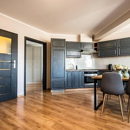 Zloty Wschod - * ダルウフコ